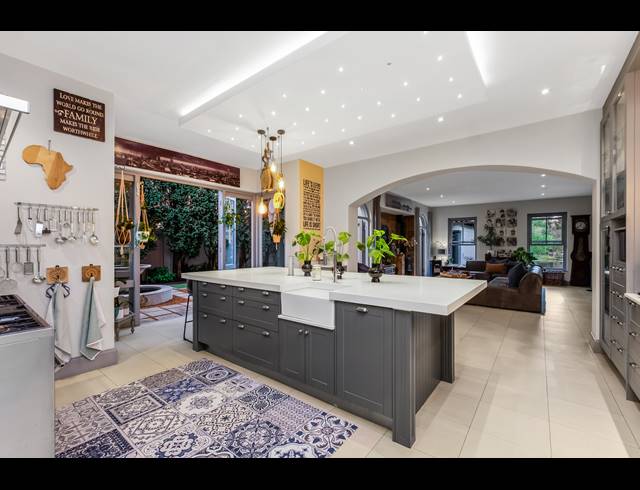 5 BEDROOM HOUSE FOR SALE IN DAINFERN GOLF ESTATE